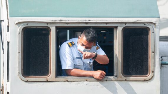 Konveksi Seragam KRL | Seragam Petugas KRL