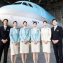 Seragam Pramugari Korean Air Berwarna Biru Pastel yang Anggun