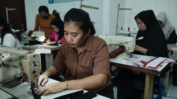 Jasa CMT Baju Konveksi Gunung Sindur | Layanan CMT